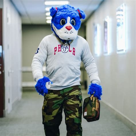 Who is the Sixers Mascot? Franklin the Dog | Philadelphia 76ers