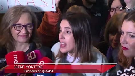 Diferentes Ciudades Españolas Se Manifiestan Contra La Violencia De