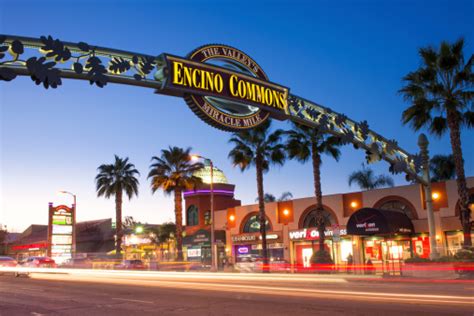 Encino Ca Stock Photo - Download Image Now - iStock