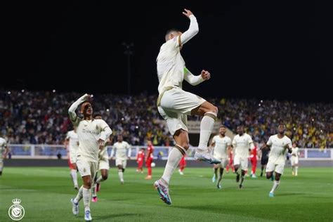 Dua Gol Cristiano Ronaldo Bawa Al Nassr Hajar Al Adalah 5 0 Tapi Masih