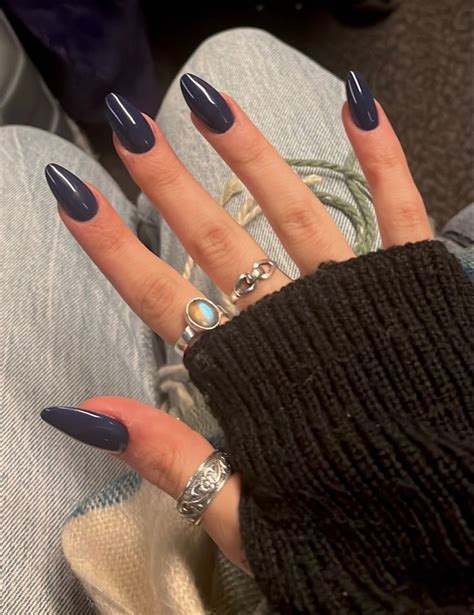 15 Chic Minimalist Nail Trends To Try This Fall Winter 2024 Stylish