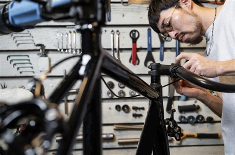 Gli Strumenti Essenziali Per La Manutenzione Della Tua Bici Elettrica