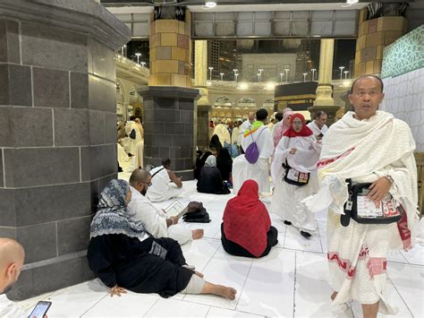 Millions of Pilgrims Begin Hajj, Reach the Kaaba - IHA News