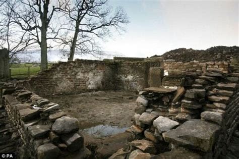 The Ghosts of Pendle Hill, Lancashire | Haunted Rooms®