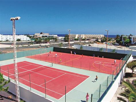 El Trebol - Costa Teguise, Lanzarote - On The Beach