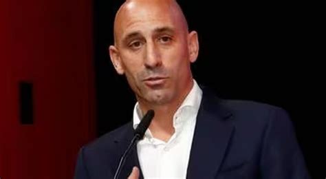 Confirmó FIFA la suspensión de Luis Rubiales por tres años