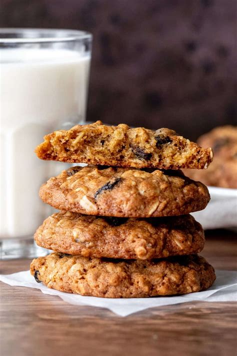 Oatmeal Raisin Cookies - Just so Tasty