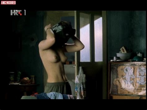 Leona Paraminski Nude Pics Pagina