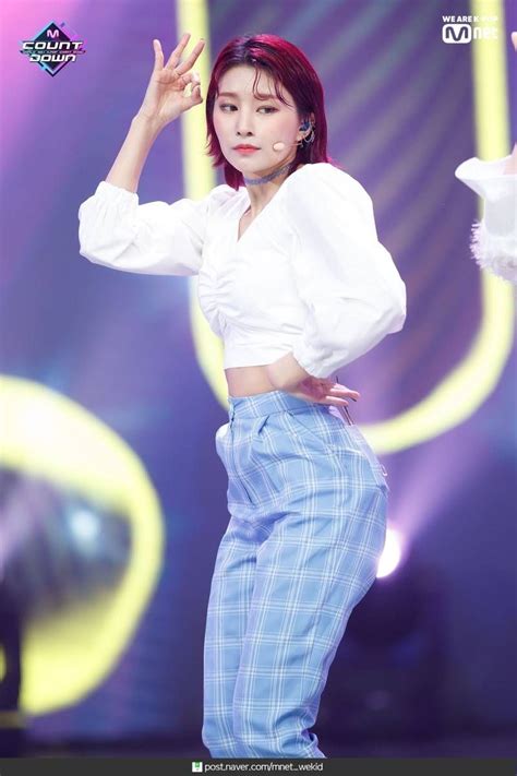 MOMOLAND I M So Hot At M Countdown Grupo De Chicas Mujeres Chicas