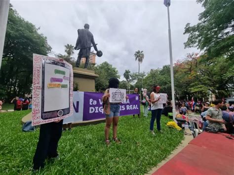 Contra La Violencia Digital De Género Movilización Y Acción En El 25n