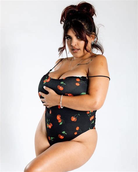 Mickyla Goslett Mimihotmom Nude OnlyFans Leaks 5 Photos TheFappening