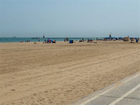 North Avenue Beach – Chicago Traveler