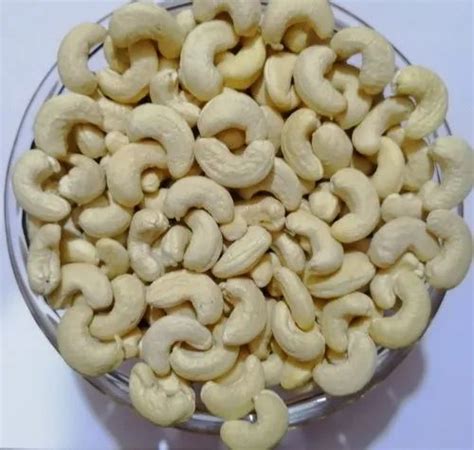 Cashew W210 Packaging Type Tin Packing Size 10 Kg At Rs 650