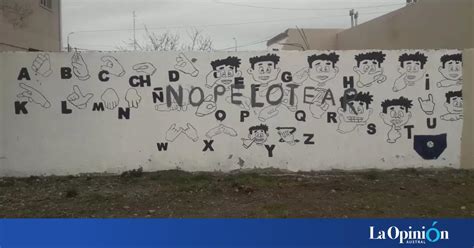 Vandalizaron Un Mural Que Ense Aba Lengua De Se As La Opini N Austral