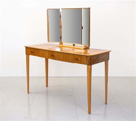 1950s Walnut And Beech Dressing Table By Gordon Russell Arc Furniture