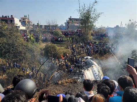 Avião Com 72 Pessoas Cai No Nepal E Deixa Dezenas De Mortos