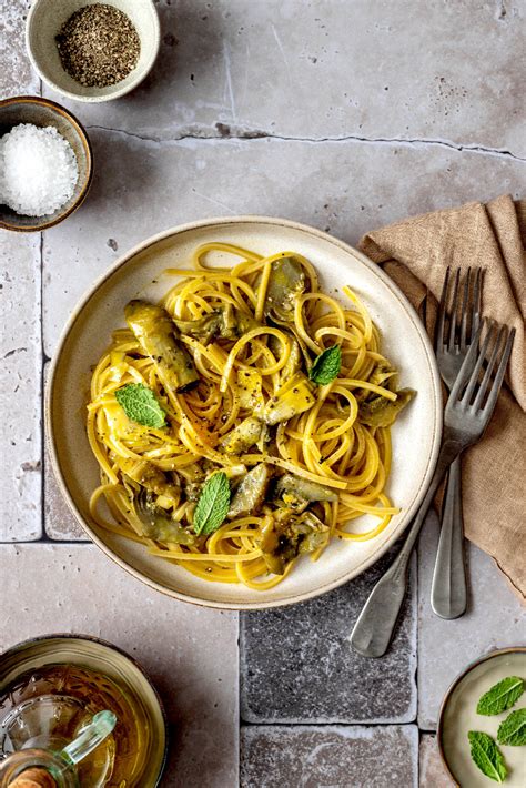 Carbonara Di Carciofi Ricetta Vegetariana Preparata Solo Con Tuorli