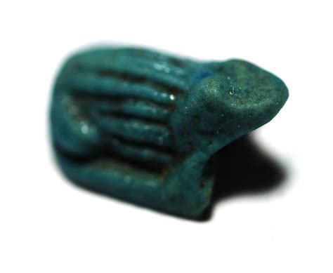 Acropolo. ANCIENT EGYPT. FAIENCE SCARABOID. 1500 - 1100 B.C NEW KINGDOM. FROG SHAPED