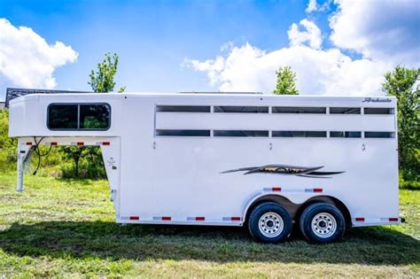 Horse Trailers Titan Trailer