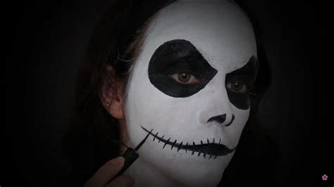 How to Do Perfect Jack Skellington Face Makeup for Halloween | Upstyle ...