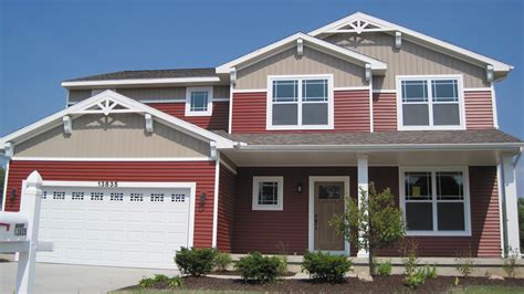 Single Ranch House Red Siding Houses With Cedar Shake Siding Houses