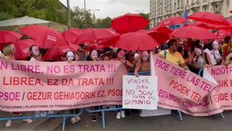 Spain S Sex Club Owners And Workers Protest Government S Prostitution