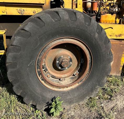 Galion T Motor Grader In Harveyville Ks Item Ds Sold Purple