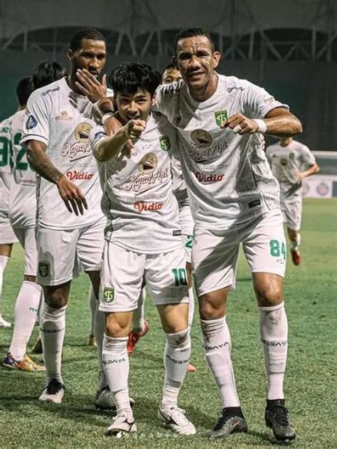 5 Potret Selebrasi Taisei Marukawa Saat Rayakan Kemenangan Persebaya Di