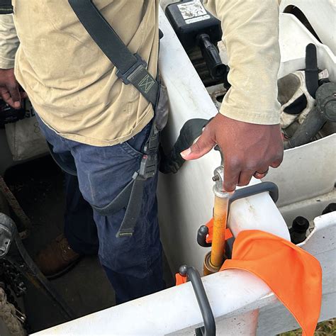 Hot Stick Holder S Hook BC515S Klein Tools