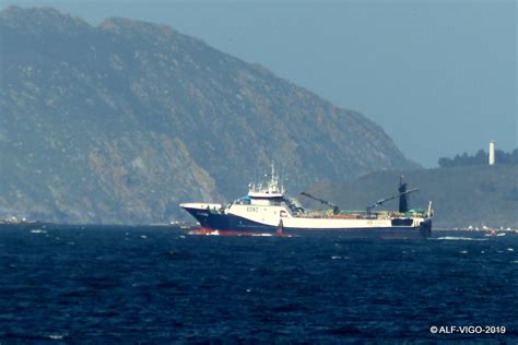 Alf Y Su Mundo Naval Rio Caxil