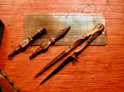 Robertsonminiatures - Last week I posted a tiny 18th century drafting