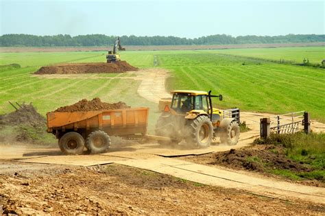 Płyty drogowe wykorzystanie w rolnictwie Tymczasowe Drogi Modułowe