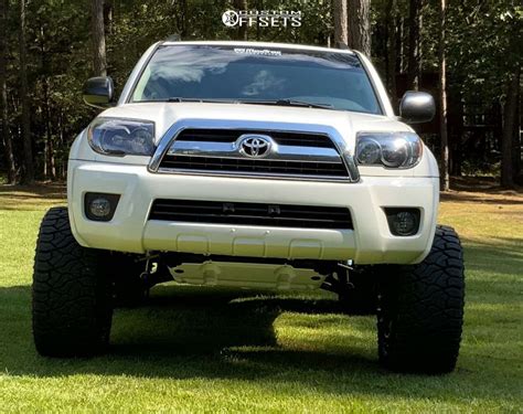 2008 Toyota 4Runner With 22x12 44 XF Forged Xfx 305 And 33 13 5R22