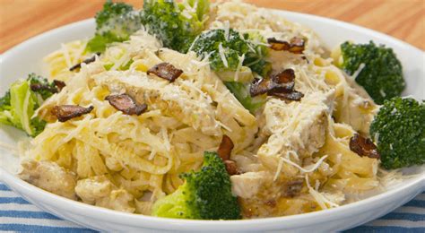 Tallarines A Lo Alfredo Con Pollo Y Br Coli Receta Paso A Paso