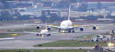 Brasil recebe pela primeira vez o maior avião do mundo o Airbus A380