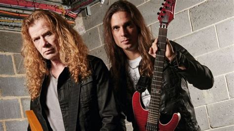 Apesar dos boatos Dave Mustaine não demitiu Kiko Loureiro do Megadeth