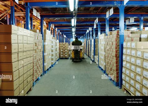 Frozen food industry, cold-storage area. Navarre. Spain Stock Photo - Alamy