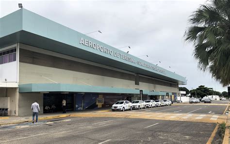 Avi Es Da Azul E Gol Colidem No P Tio Do Aeroporto De Teresina Portal Az