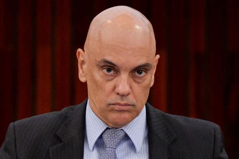 Moraes Suspende Todos Os Processos Contra M Dicos Por Abortos Depois De