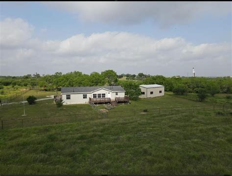 1326 County Rd 330, Kenedy, TX 78119 | MLS: 1768576 | Land.com