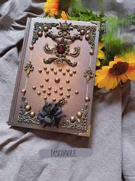 Journal Intime Gothique Steampunk Avec Une Couverture Incroyable