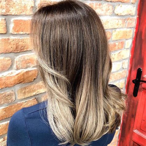 Pro Tips On How To Cover Gray Roots Wella Professionals