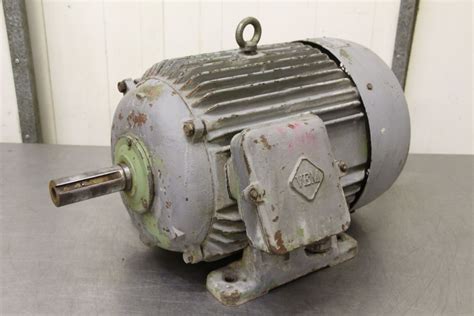 Elektromotor 17 KW 2910 U Min Von VEM KR180 2 2