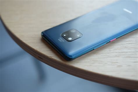 ポストです HUAWEI mate 20 pro x シリーズ対応 NMカード 128GBの通販 by 布団ラクマ になります