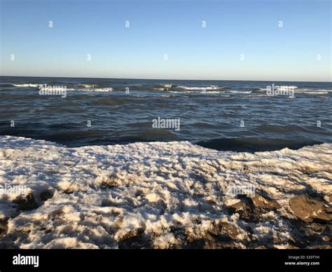 Lake Michigan in winter Stock Photo - Alamy