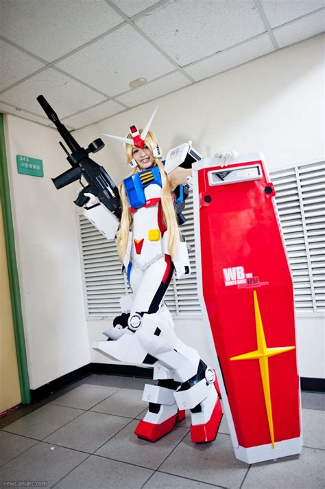 Gundam Cosplayer Girls