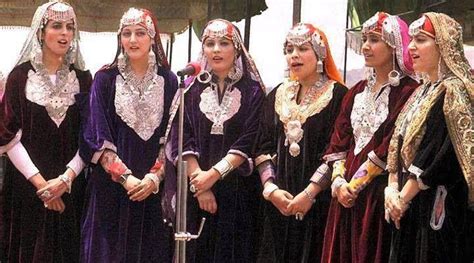 Kashmiri folk singers | Fashion, Singer, Folk