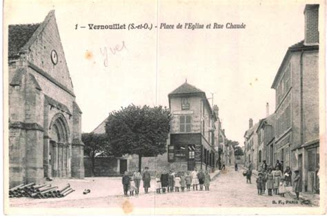 VERNOUILLET PLACE DE L EGLISE ET RUE CHAUDE Carte Postale