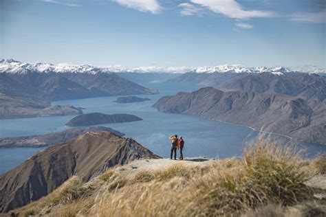 Outdoor adventures | The best hiking trails in New Zealand - Truly Pacific