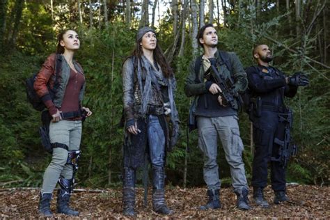 recensione   lie guarded lost   flashforward